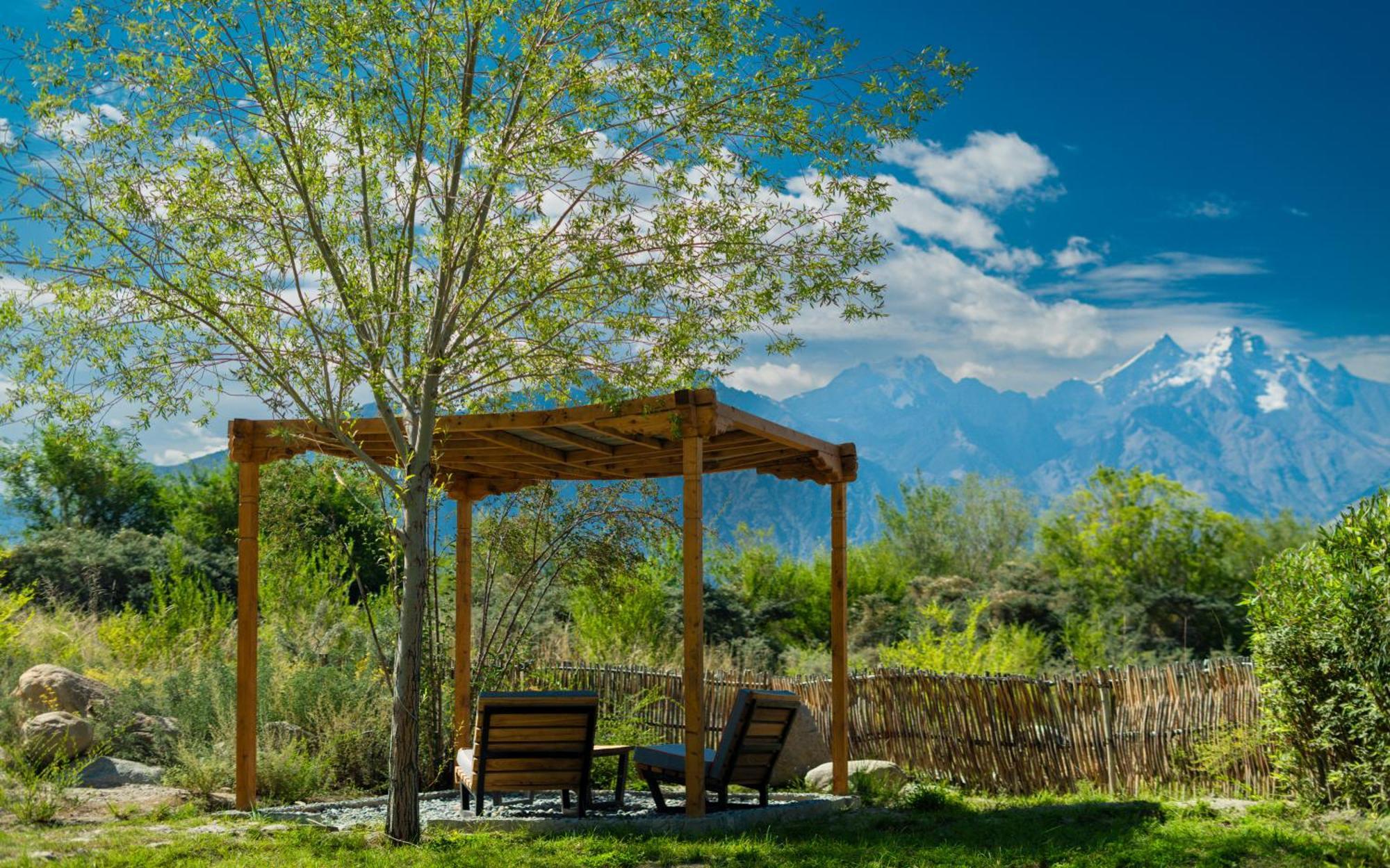 Lchang Nang Retreat-The House Of Trees-Nubra Valley Hotel Sumur Luaran gambar