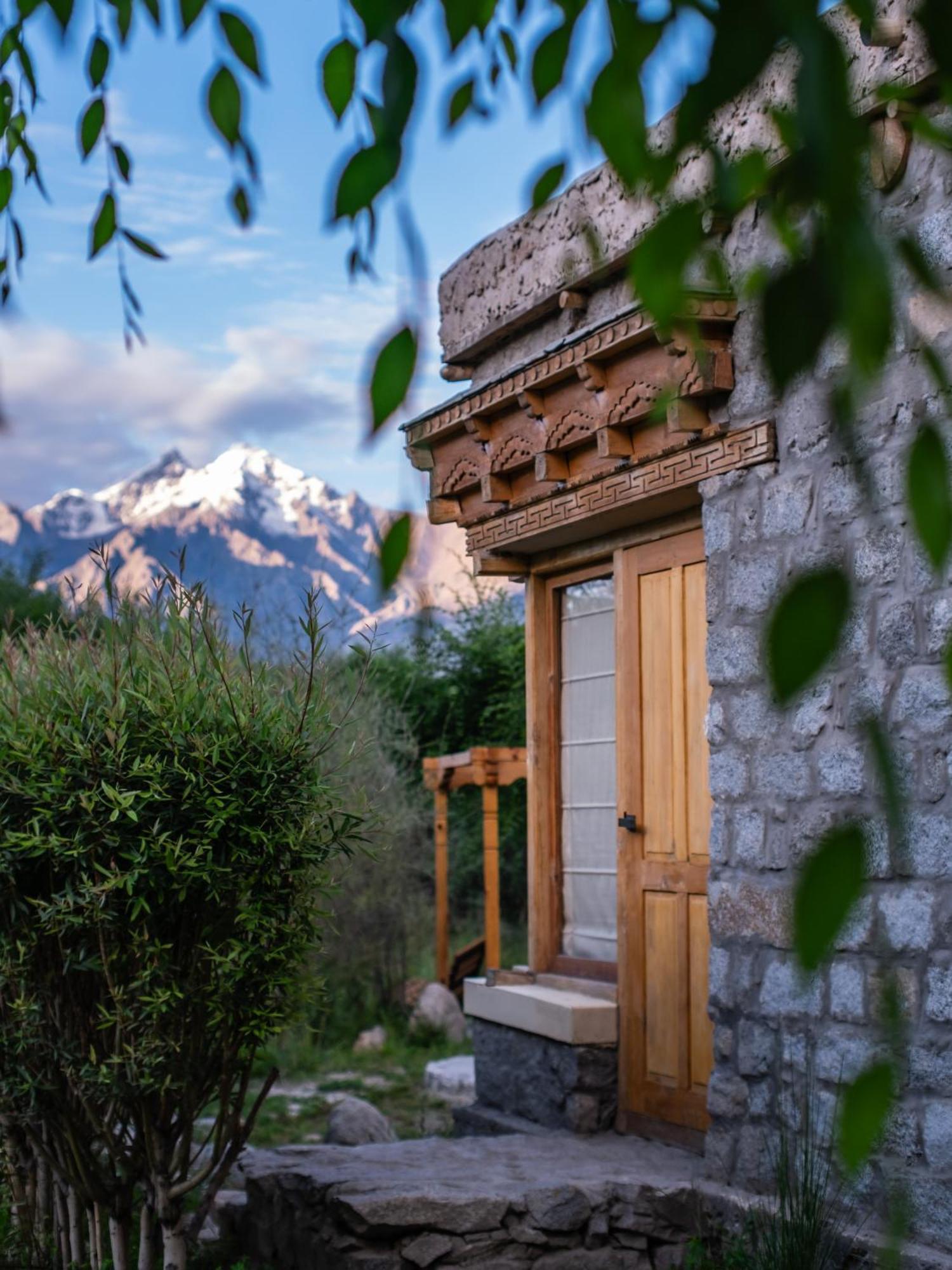 Lchang Nang Retreat-The House Of Trees-Nubra Valley Hotel Sumur Luaran gambar