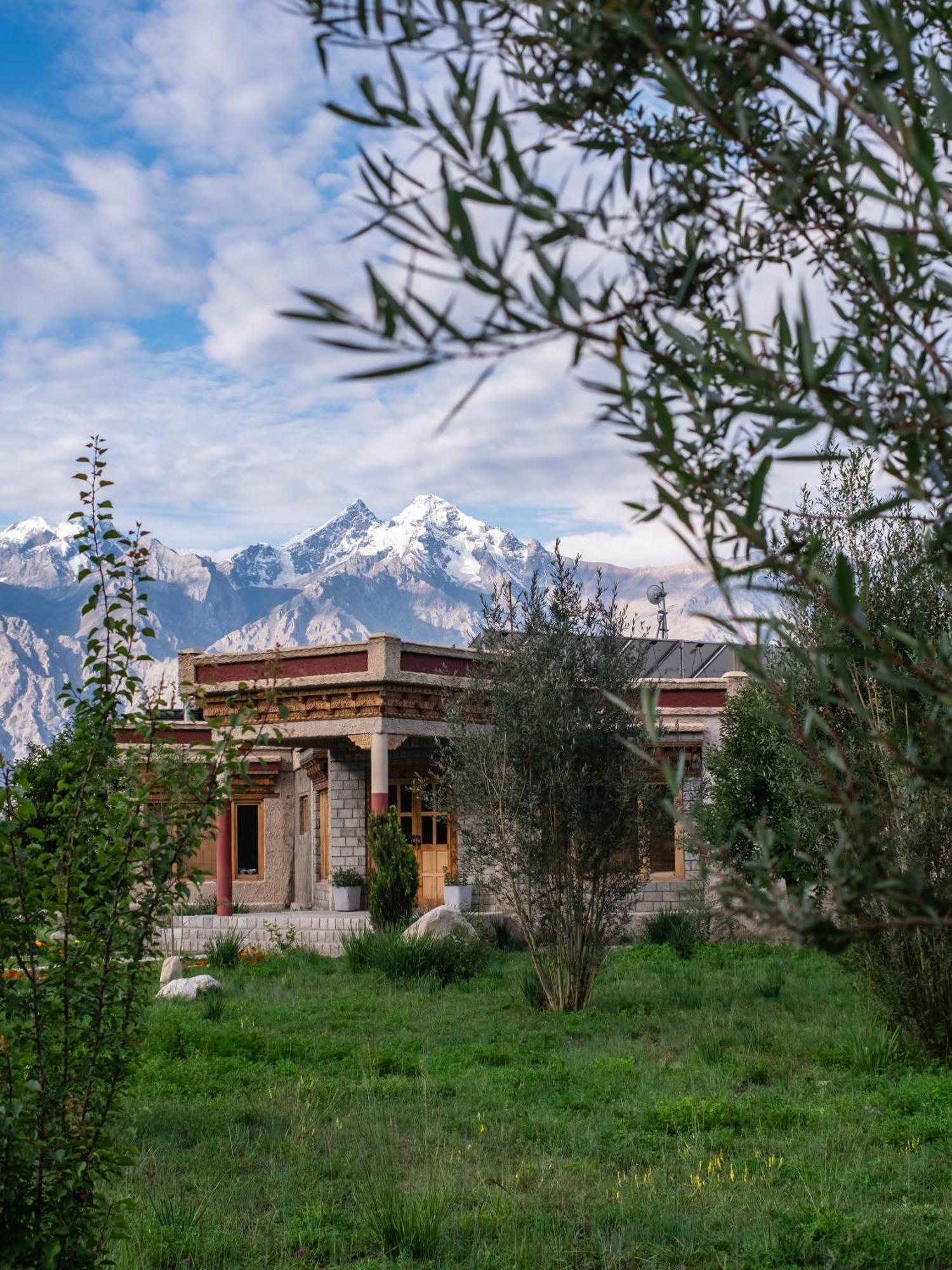 Lchang Nang Retreat-The House Of Trees-Nubra Valley Hotel Sumur Luaran gambar