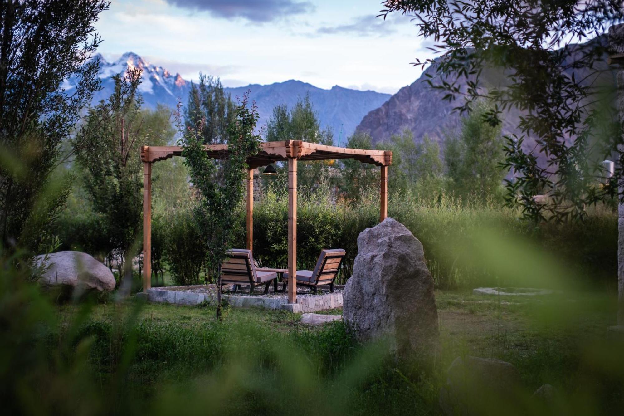 Lchang Nang Retreat-The House Of Trees-Nubra Valley Hotel Sumur Luaran gambar